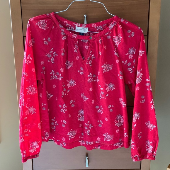 Universal Thread Red Cotton Floral Top - Picture 2 of 5